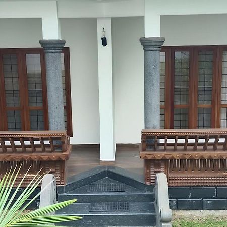 Avadale Thekkady - Stag Groups Not Allowed Exterior photo