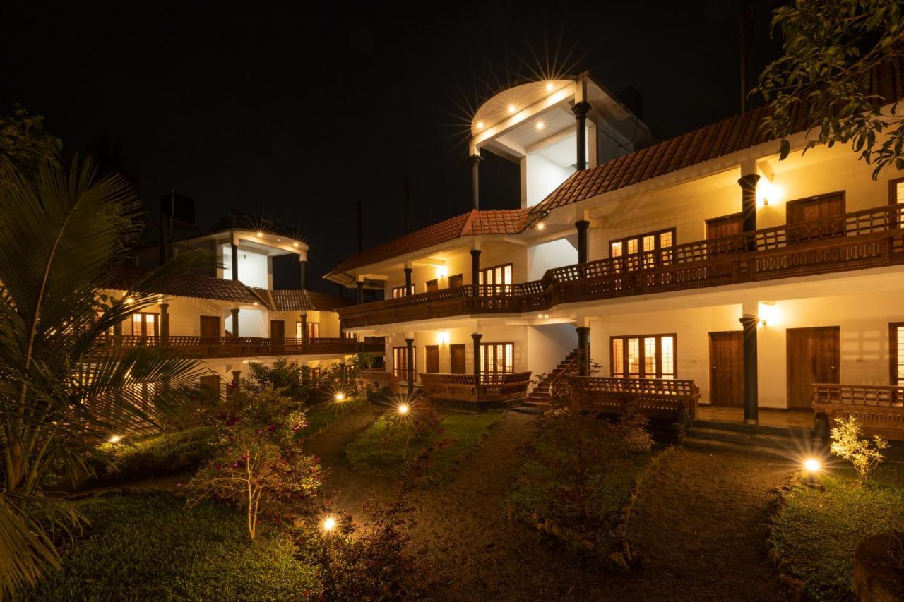 Avadale Thekkady - Stag Groups Not Allowed Exterior photo
