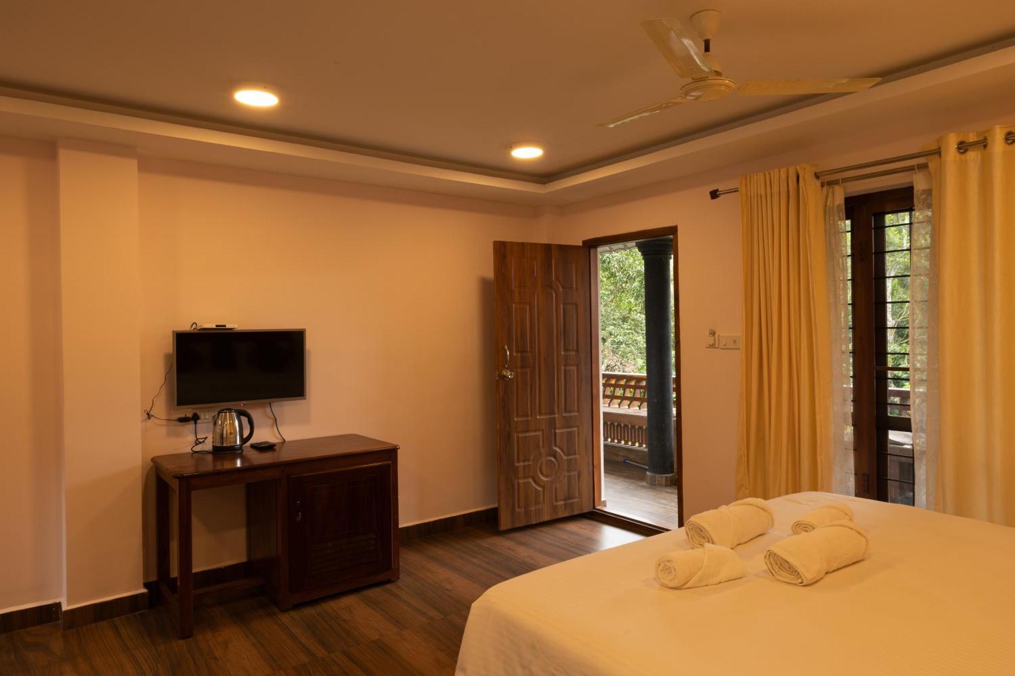 Avadale Thekkady - Stag Groups Not Allowed Exterior photo